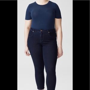 Size 14 Universal Standard 27” Seine Jeans